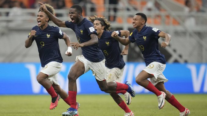 Coupe du monde U17 : La  France élimine le Sénégal aux 8e de finale.